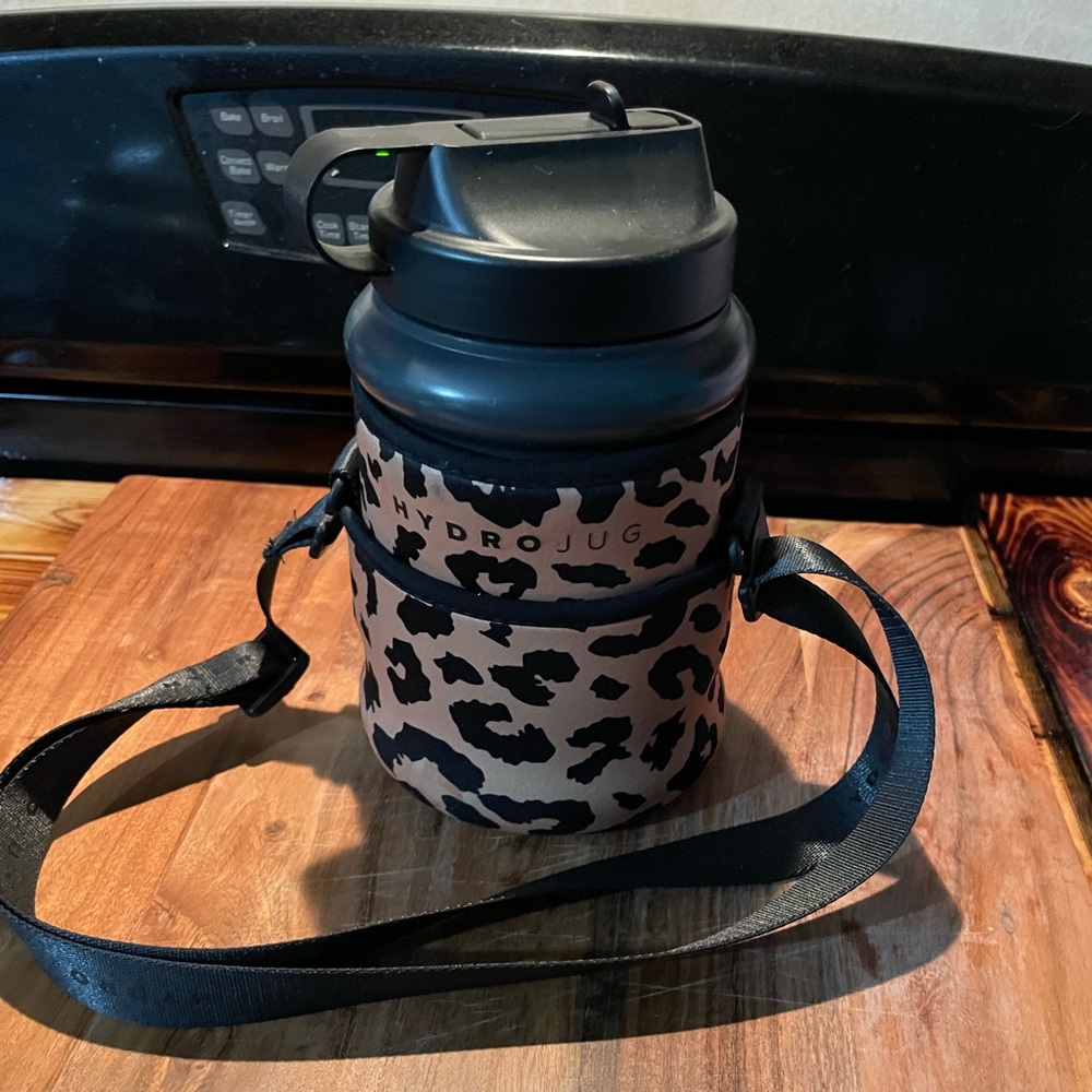 Mini hydrojug
